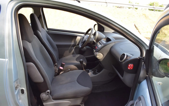 Toyota Aygo cena 7900 przebieg: 157800, rok produkcji 2006 z Raszków małe 191